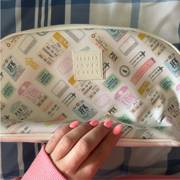 Patterned Cosmetic Bag - Picture 2 of 2